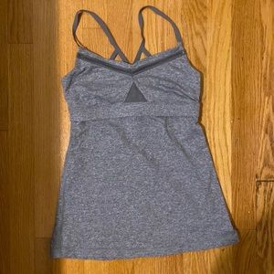 Lululemon gray tank top - great for yoga/barre - Size 4 - EUC